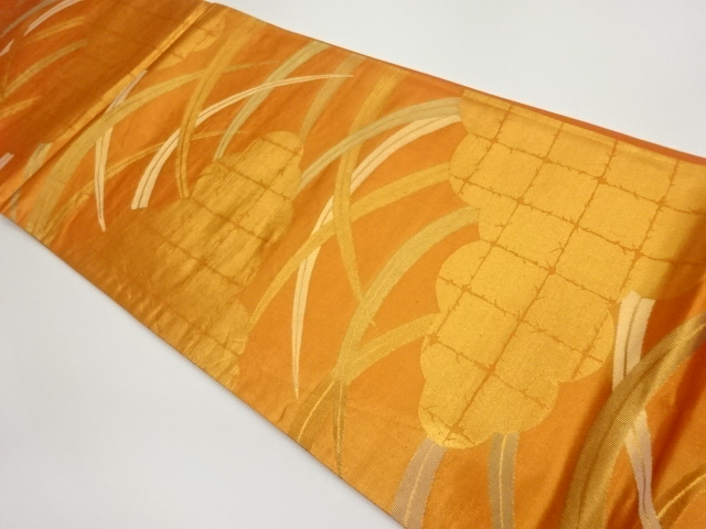 雲取りに芝模様織出し袋帯